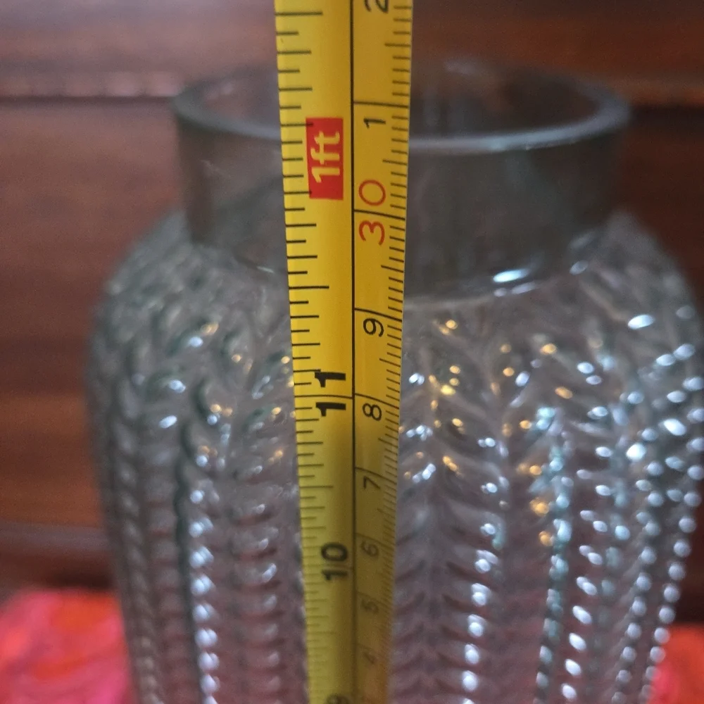Elegant Glass Vase - Blue